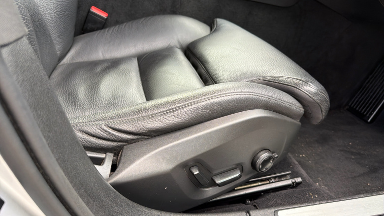 Volvo V60 2.0 B4D Cross Country 5dr AWD Auto Diesel Estate